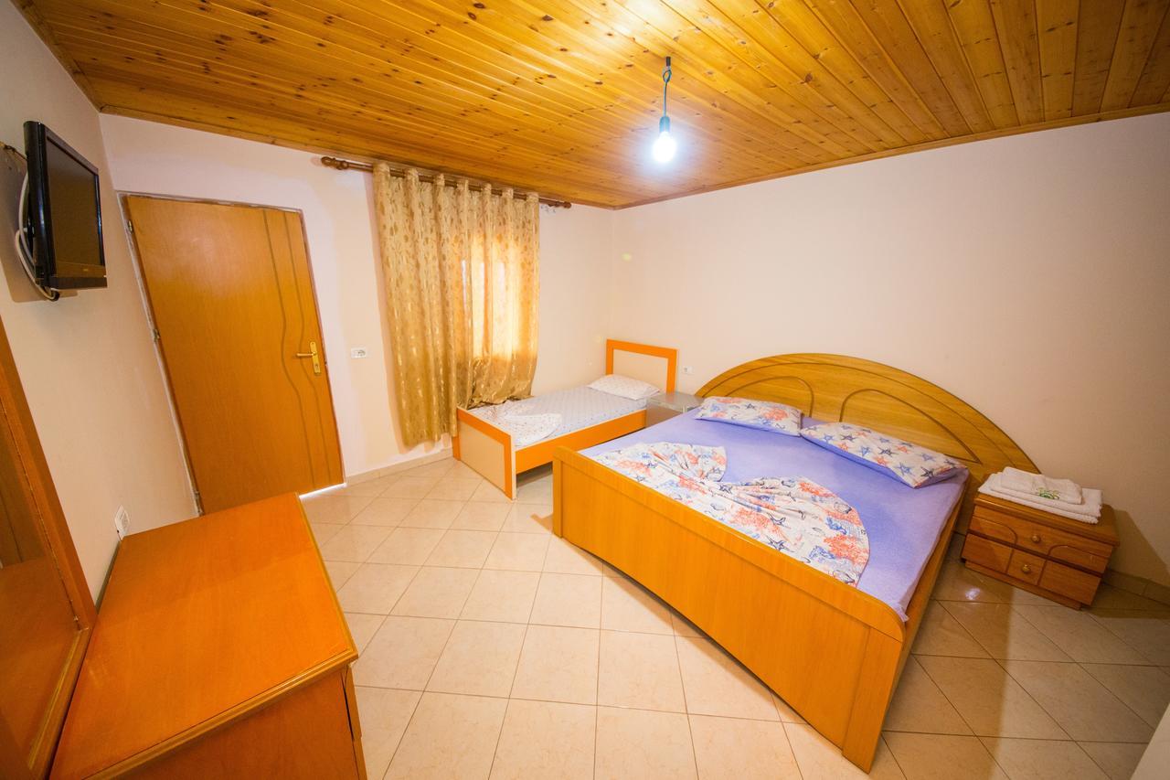 Isi Rooms Vlorë Eksteriør billede